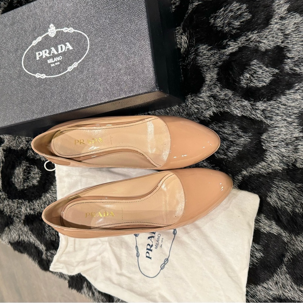 Prada Venice patent nude pumps size 40